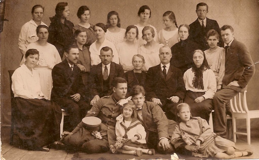 1924g_11_06